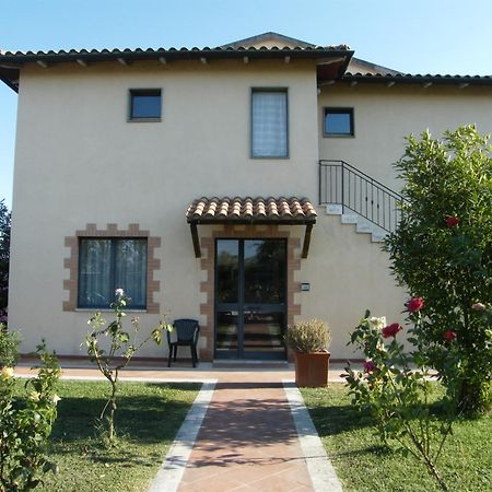 Agriturismo Poggio Alle Calle Saturnia Exterior foto