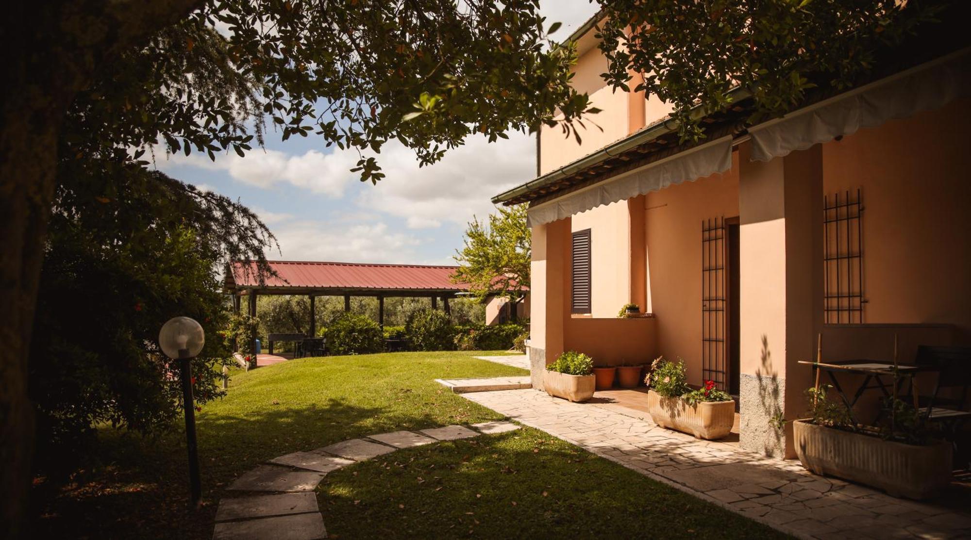 Agriturismo Poggio Alle Calle Saturnia Exterior foto