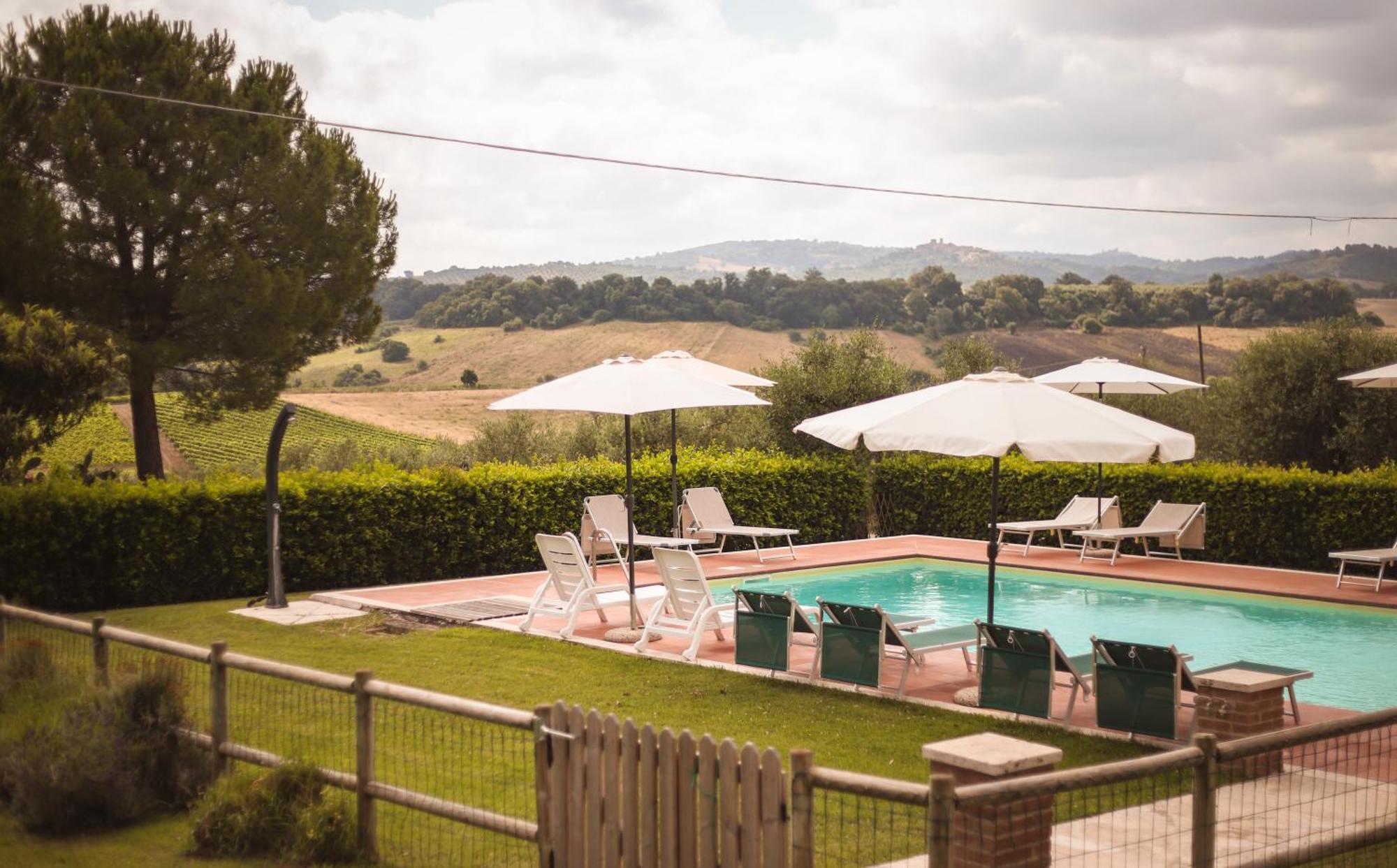 Agriturismo Poggio Alle Calle Saturnia Exterior foto