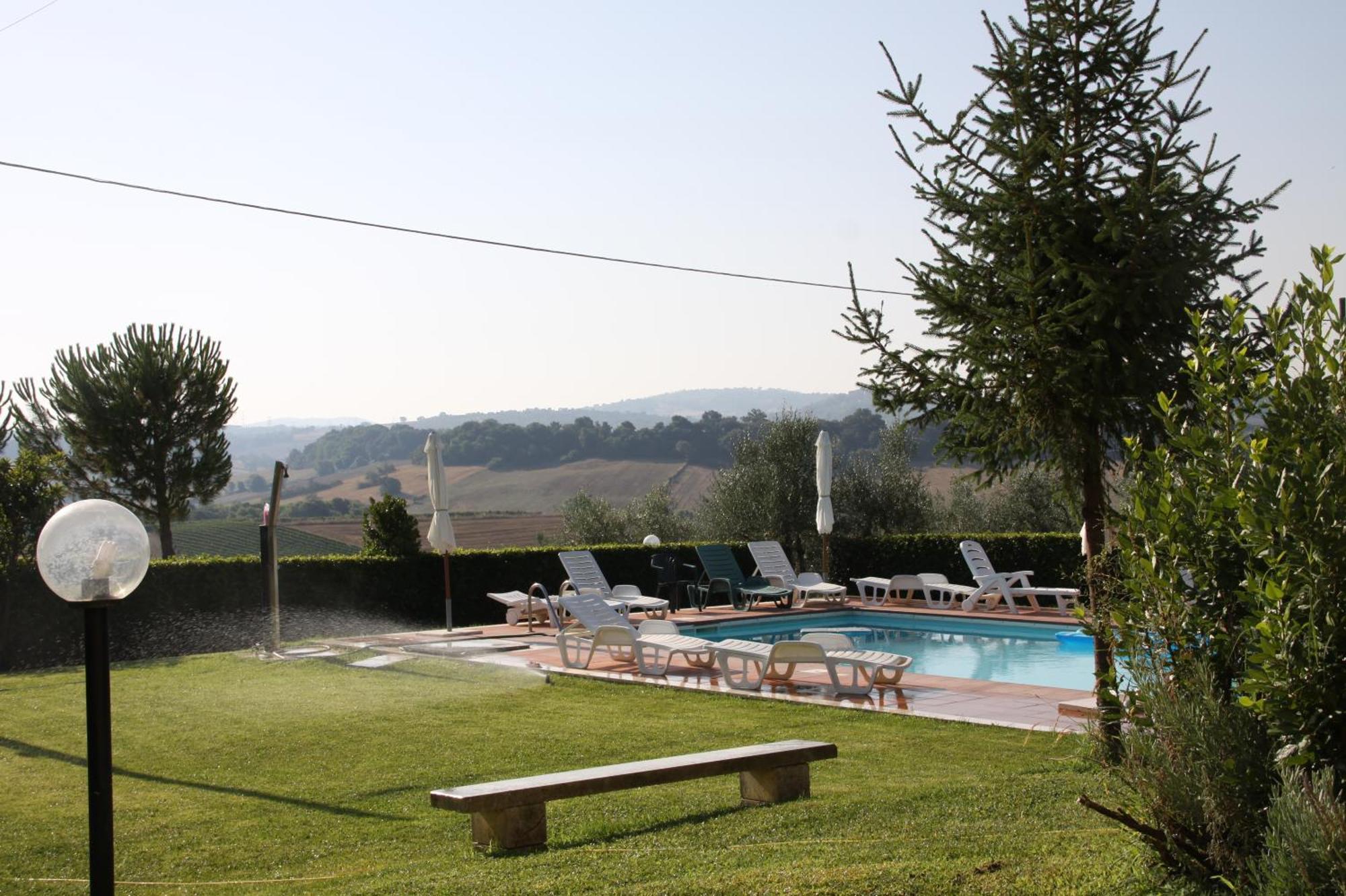 Agriturismo Poggio Alle Calle Saturnia Exterior foto