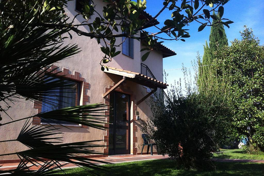 Agriturismo Poggio Alle Calle Saturnia Exterior foto