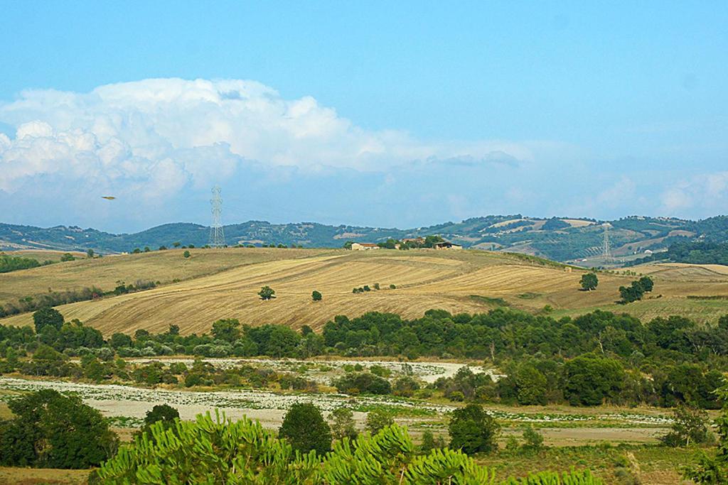 Agriturismo Poggio Alle Calle Saturnia Exterior foto